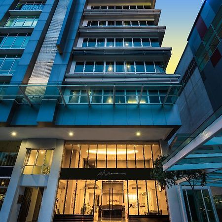 Manhattan Business Hotel Ttdi Kuala Lumpur Exteriör bild