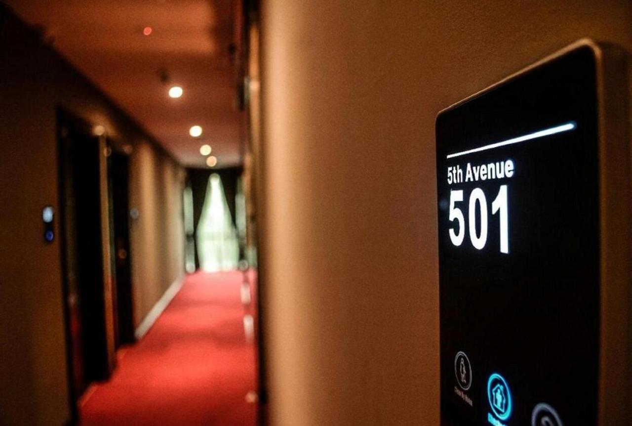 Manhattan Business Hotel Ttdi Kuala Lumpur Exteriör bild