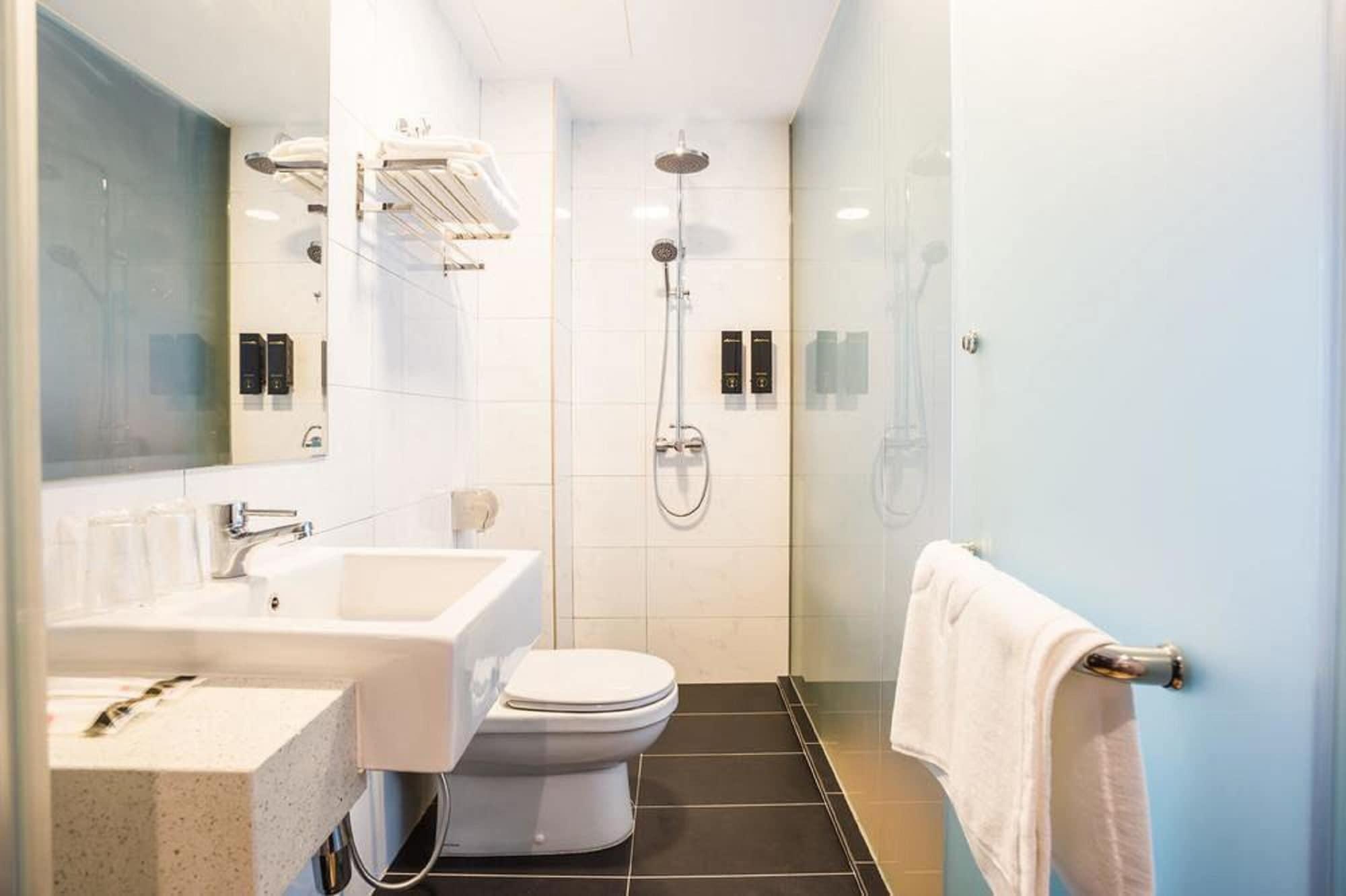 Manhattan Business Hotel Ttdi Kuala Lumpur Exteriör bild